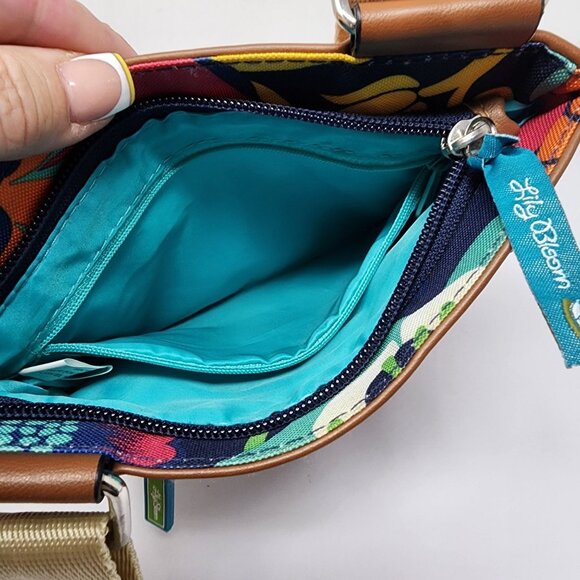 Lily Bloom Floral Crossbody Bag 8.5"x7.5" With Adjustable Strap and Pockets - Picture 5 of 9